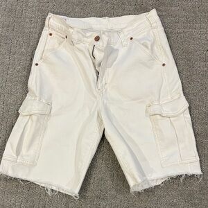 GAP Men's Cream Cargo Shorts